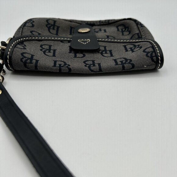 Dooney & Bourke Black Monogram Logo Wristlet Clutch Wallet Y2K‎ Purse Zip Snap - Picture 3 of 11